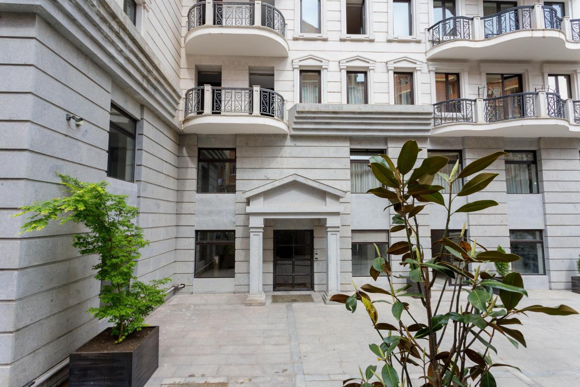 The Grand Apartment Lll Tbilisi Eksteriør billede