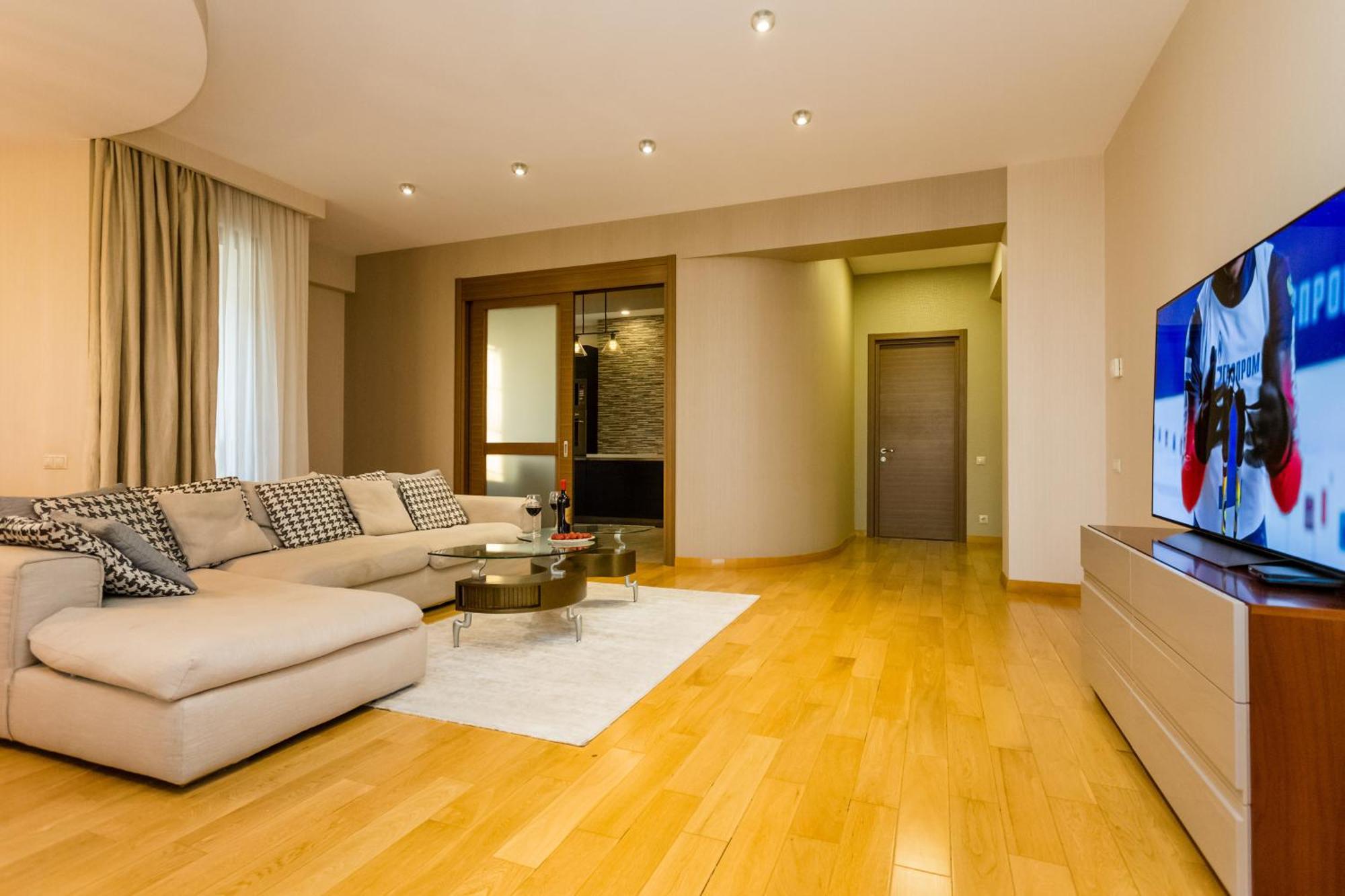 The Grand Apartment Lll Tbilisi Eksteriør billede