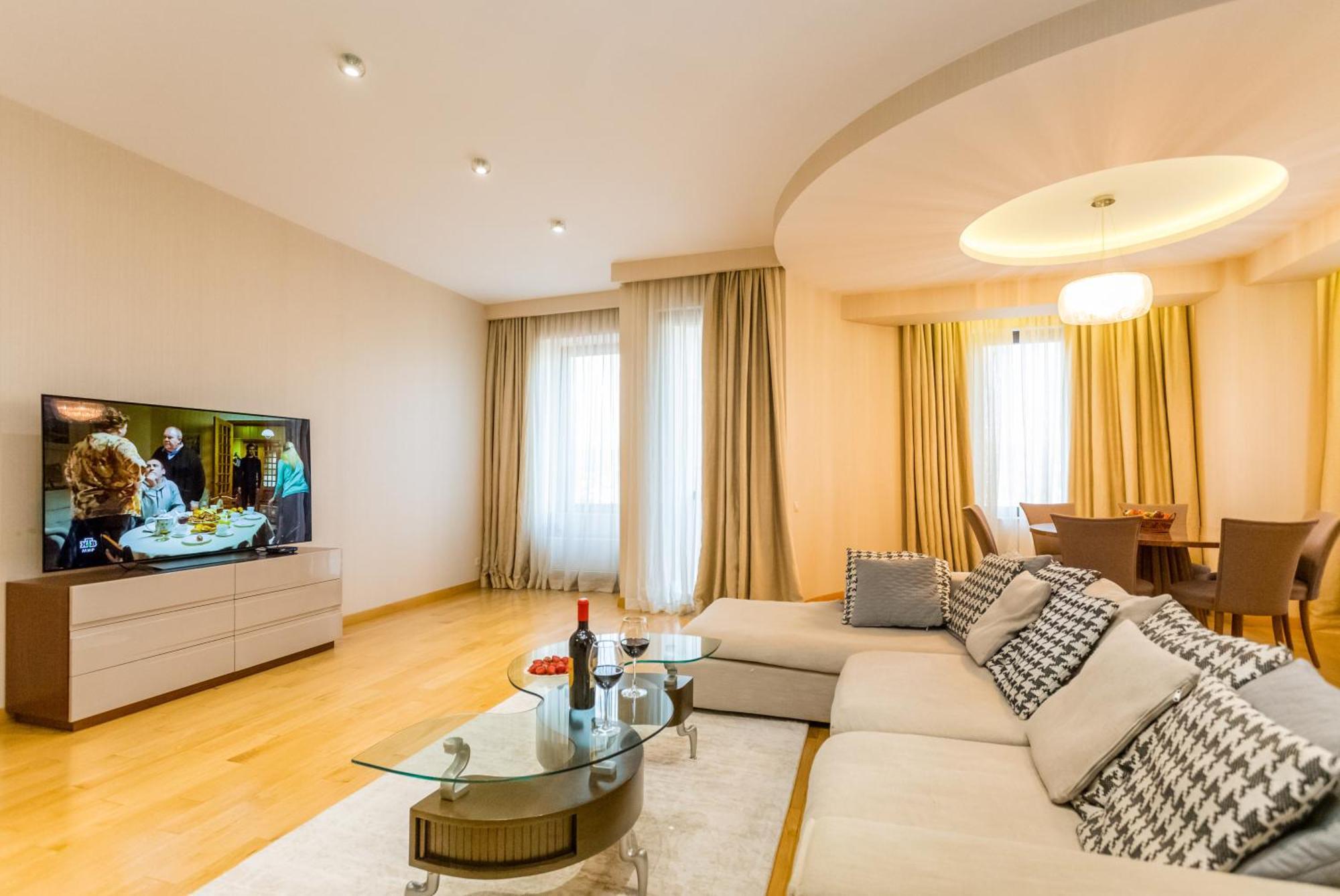 The Grand Apartment Lll Tbilisi Eksteriør billede